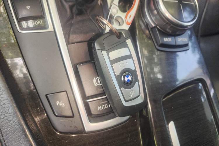 Used BMW 5 Series 2013 535Li Luxury Model Vehicle Key