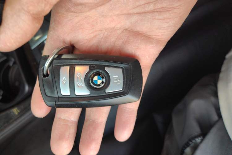 Used BMW 5 Series 2013 525Li Luxury Model Vehicle Key