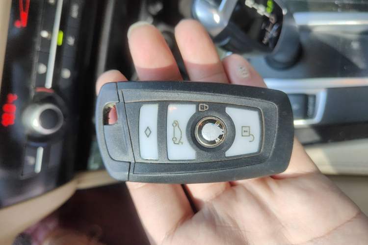 Used BMW 5 Series 2013 525Li Leading Model Vehicle Key