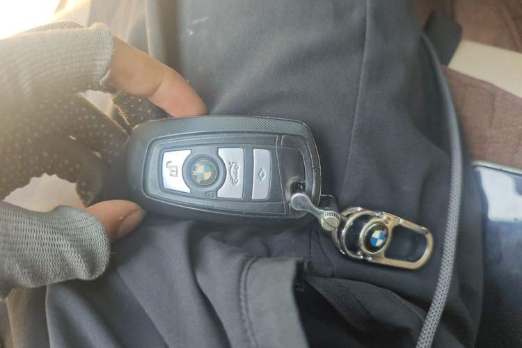 Used BMW 5 Series 2013 525Li Leading Model Vehicle Key