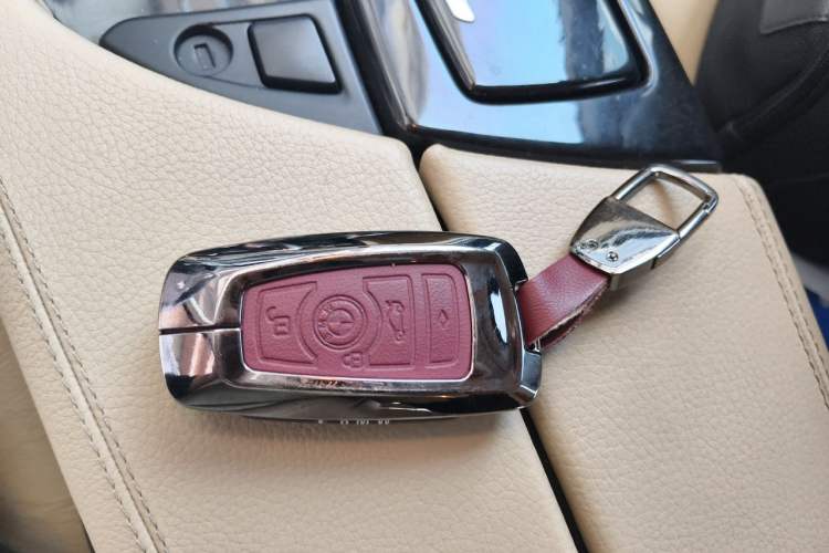 Used BMW 5 Series 2013 525Li Luxury Model Vehicle Key