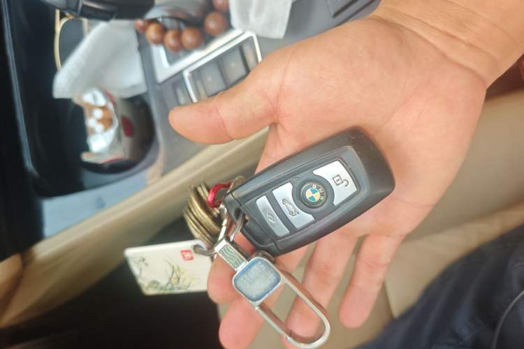 Used BMW 5 Series 2013 525Li Leading Model Vehicle Key