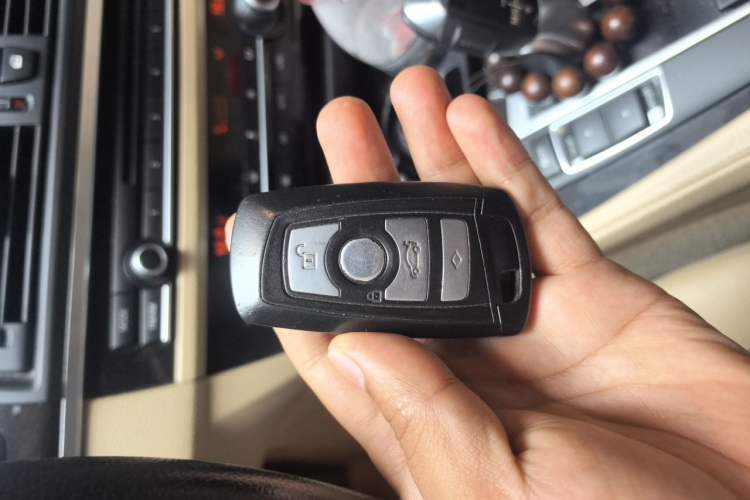 Used BMW 5 Series 2013 525Li Luxury Model Vehicle Key