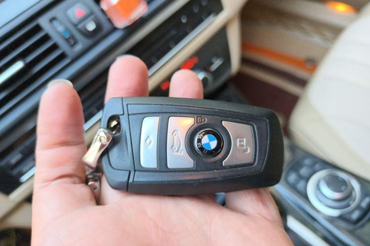 Used BMW 5 Series 2013 525Li Leading Model Vehicle Key