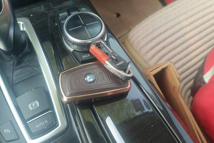 Used BMW 5 Series 2013 535Li Leading Model Vehicle Key