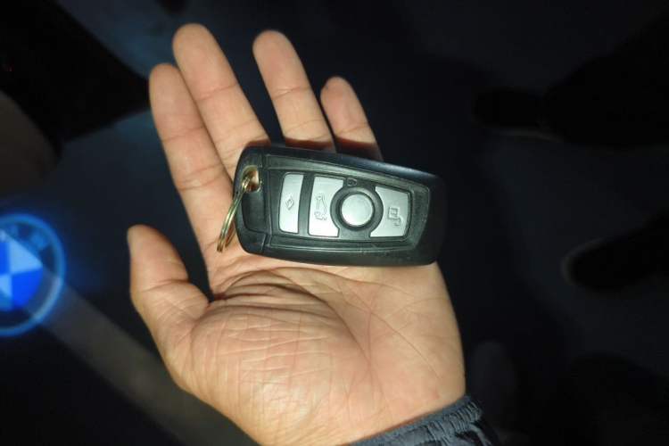 Used BMW 5 Series 2013 530Li Luxury Model Vehicle Key