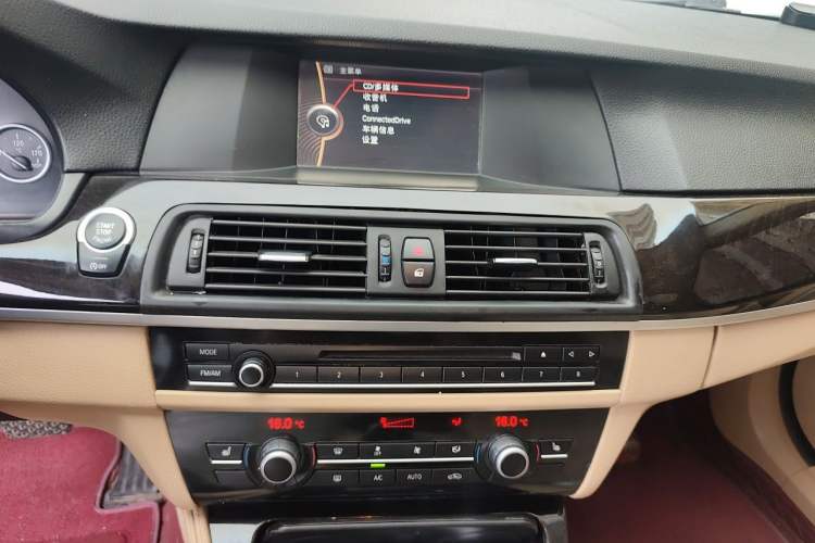 Used BMW 5 Series 2013 525Li Leading Model Audio And AC Panel