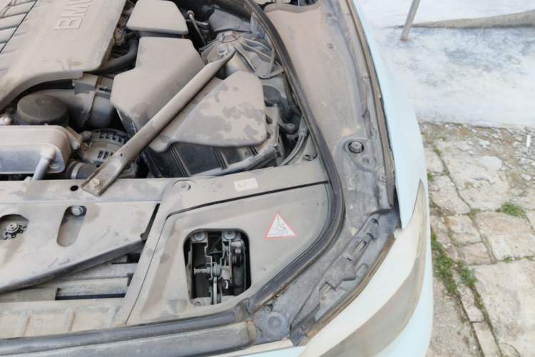 Used BMW 5 Series 2013 530Li Leading Model Engine Bay Left