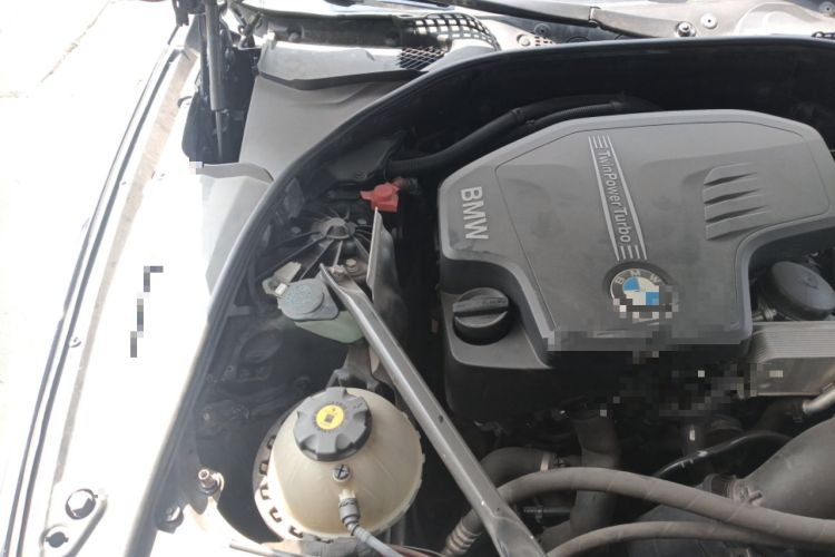 Used BMW 5 Series 2013 520Li Elegant Edition Engine Bay Right