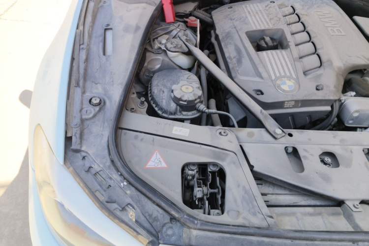 Used BMW 5 Series 2013 530Li Leading Model Engine Bay Right