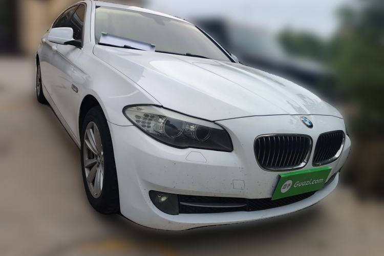 Used BMW 5 Series 2013 525Li Leading Model Front Right 45 Deg