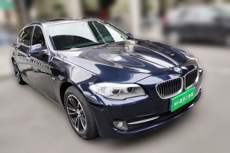Used BMW 5 Series 2013 525Li Luxury Model Front Right 45 Deg