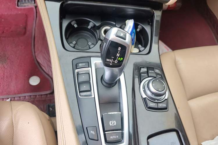 Used BMW 5 Series 2013 525Li Leading Model Gear Lever