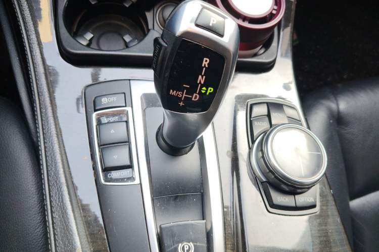 Used BMW 5 Series 2013 530Li Leading Model Gear Lever