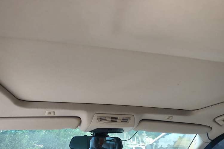 Used BMW 5 Series 2013 525Li Leading Model Headliner