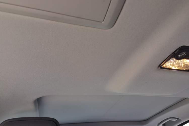 Used BMW 5 Series 2013 525Li Luxury Model Headliner