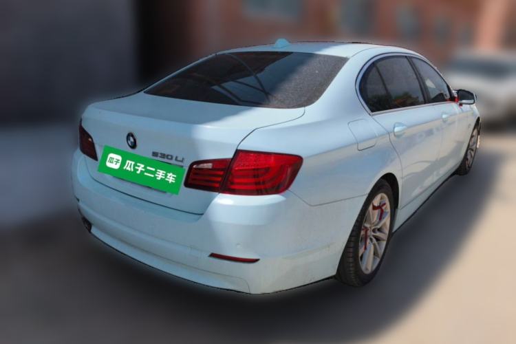 Used BMW 5 Series 2013 530Li Leading Model Rear Right 45 Deg