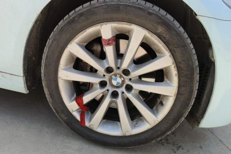 Used BMW 5 Series 2013 530Li Leading Model Right Front Wheel Hub