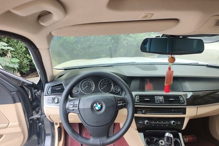 Used BMW 5 Series 2013 525Li Leading Model Steering Wheel