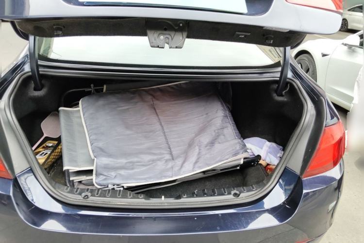Used BMW 5 Series 2013 525Li Luxury Model Trunk