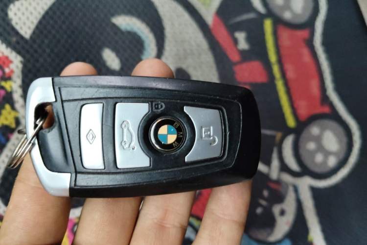Used BMW 5 Series 2013 525Li Luxury Model Vehicle Key