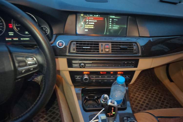 Used BMW 5 Series 2013 530Li Leading Model Audio And AC Panel