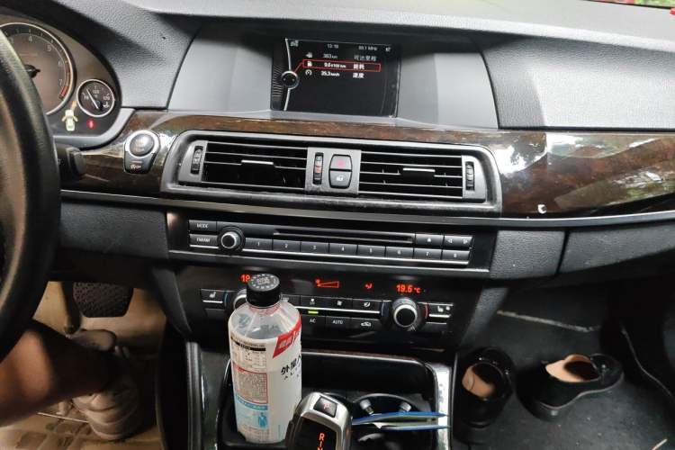 Used BMW 5 Series 2013 525Li Leading Model Audio And AC Panel