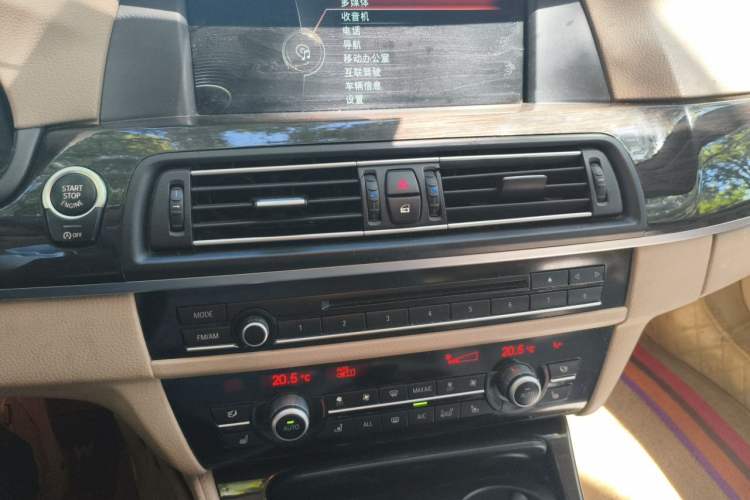 Used BMW 5 Series 2013 535Li Luxury Model Audio And AC Panel