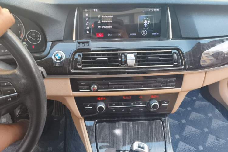 Used BMW 5 Series 2013 525Li Leading Model Audio And AC Panel