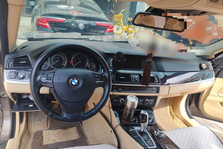 Used BMW 5 Series 2013 520Li Elegant Edition Center Console