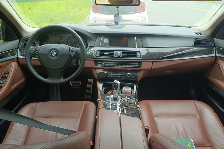 Used BMW 5 Series 2013 525Li Leading Model Center Console