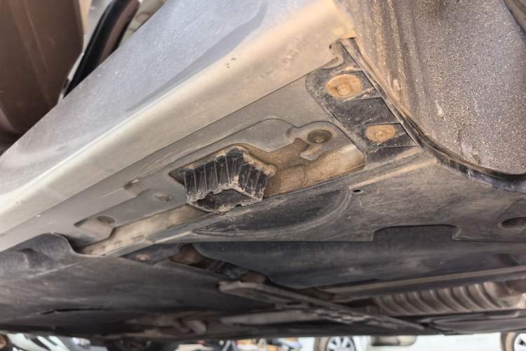 Used BMW 5 Series 2013 530Li Leading Model Chassis Rear Left