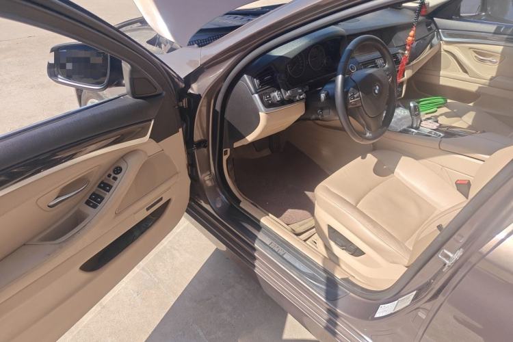 Used BMW 5 Series 2013 530Li Leading Model Driver Seat