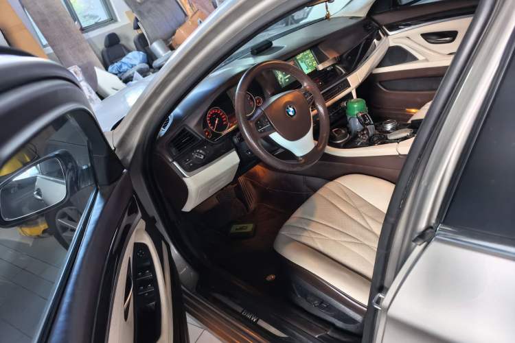 Used BMW 5 Series 2013 530Li Leading Model Driver Seat