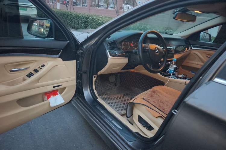 Used BMW 5 Series 2013 530Li Leading Model Driver Seat