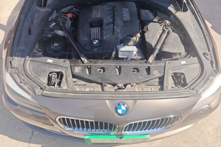 Used BMW 5 Series 2013 530Li Leading Model Engine Bay