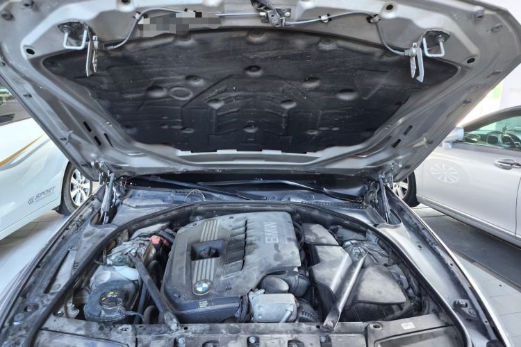 Used BMW 5 Series 2013 530Li Leading Model Engine Bay