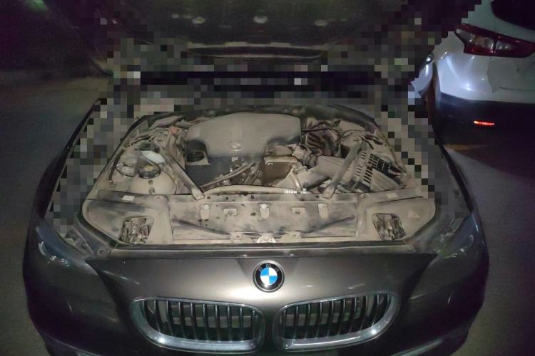 Used BMW 5 Series 2013 525Li Leading Model Engine Bay