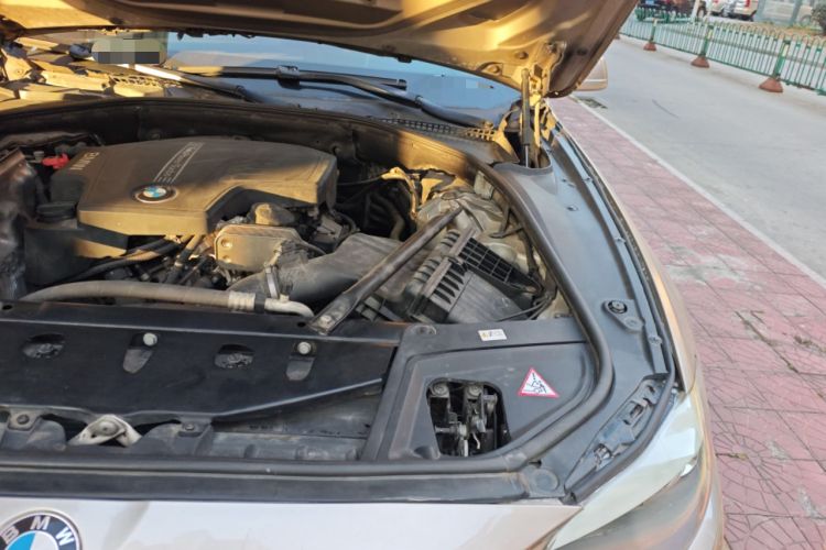 Used BMW 5 Series 2013 520Li Elegant Edition Engine Bay Left