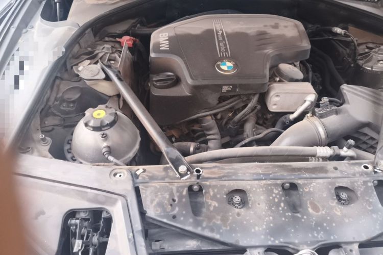 Used BMW 5 Series 2013 525Li Leading Model Engine Bay Right