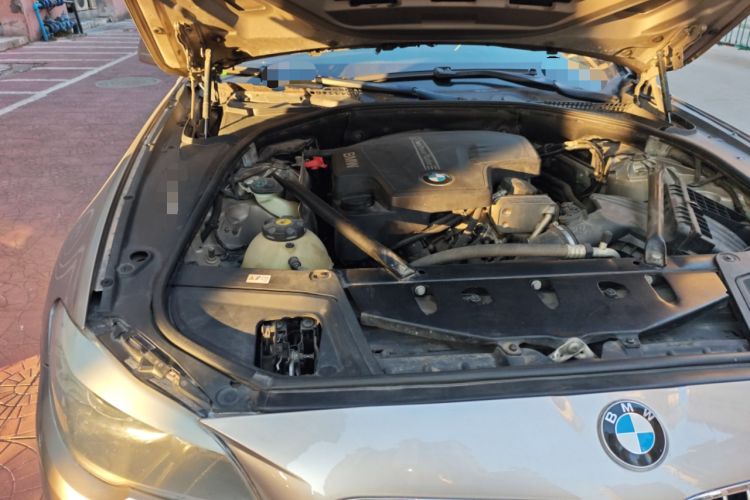 Used BMW 5 Series 2013 520Li Elegant Edition Engine Bay Right