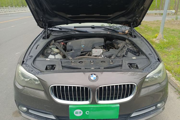 Used BMW 5 Series 2013 525Li Leading Model Engine Bay