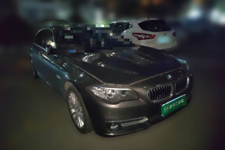 Used BMW 5 Series 2013 525Li Leading Model Front Right 45 Deg