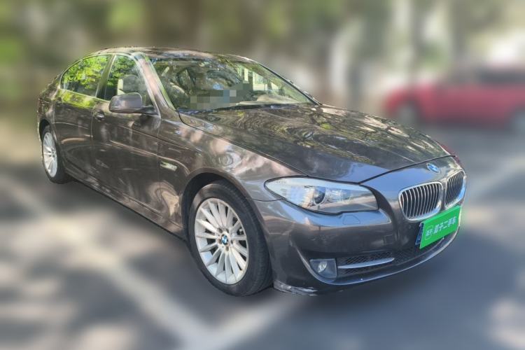 Used BMW 5 Series 2013 535Li Luxury Model Front Right 45 Deg