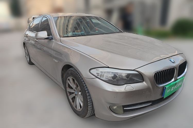 Used BMW 5 Series 2013 525Li Leading Model Front Right 45 Deg