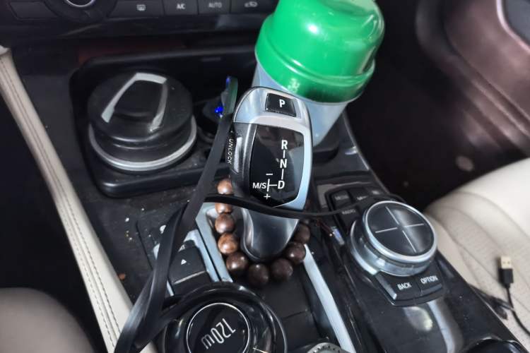 Used BMW 5 Series 2013 530Li Leading Model Gear Lever