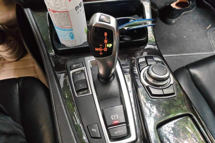 Used BMW 5 Series 2013 525Li Leading Model Gear Lever