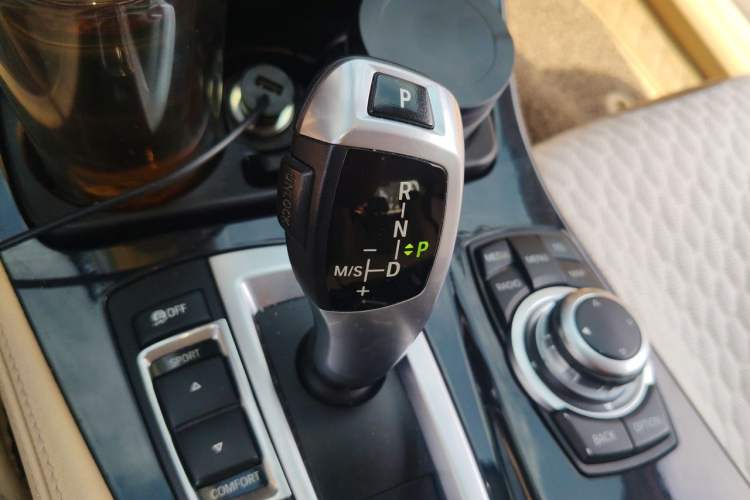 Used BMW 5 Series 2013 520Li Elegant Edition Gear Lever