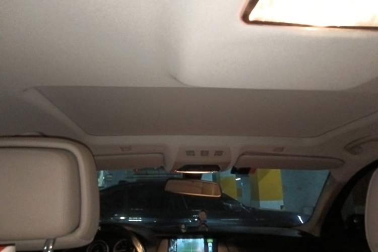 Used BMW 5 Series 2013 525Li Luxury Model Headliner