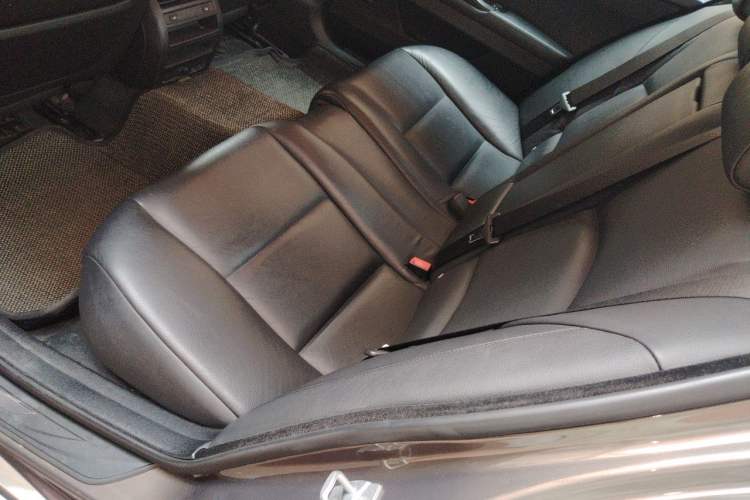 Used BMW 5 Series 2013 525Li Luxury Model Left Rear Seat